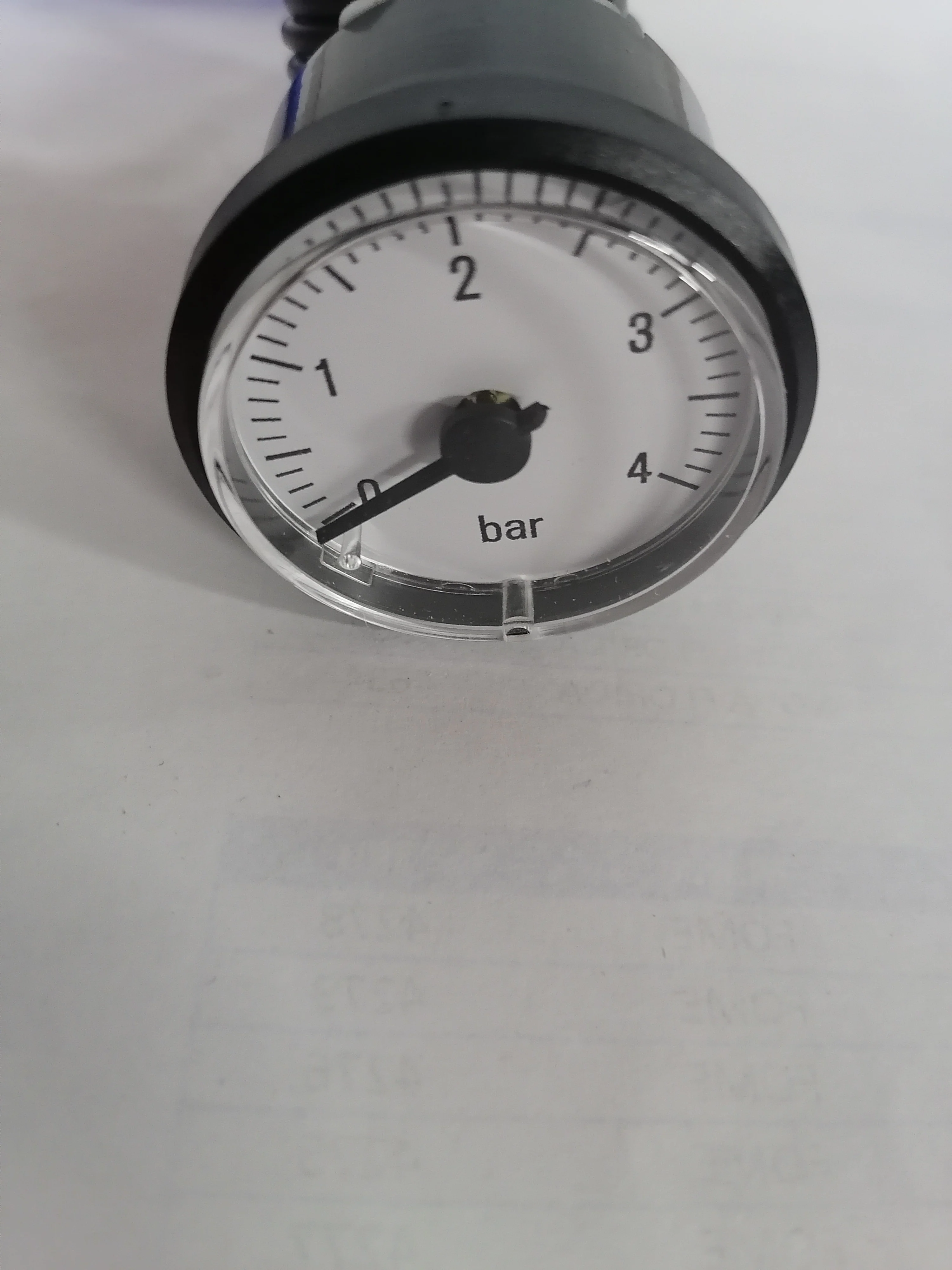 G1/4 0,70M PALTE PRESSURE GAUGE PICTOR - Image 3